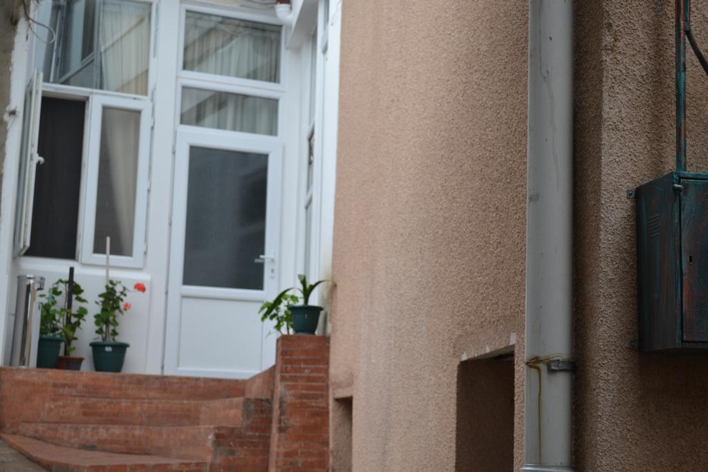 Your House In ティビリシ エクステリア 写真