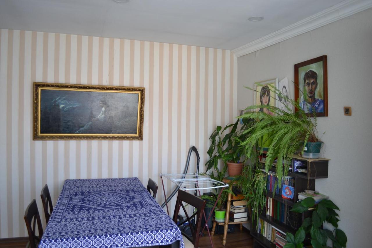 Your House In ティビリシ エクステリア 写真